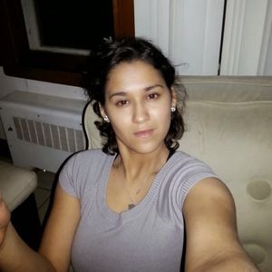 Meet your Posher, Alma